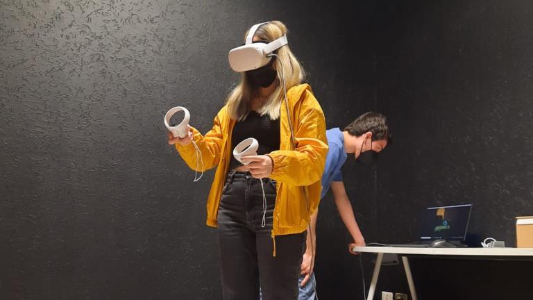 alumnos-de-arquitectura-visualizan-sus proyectos-con-VR